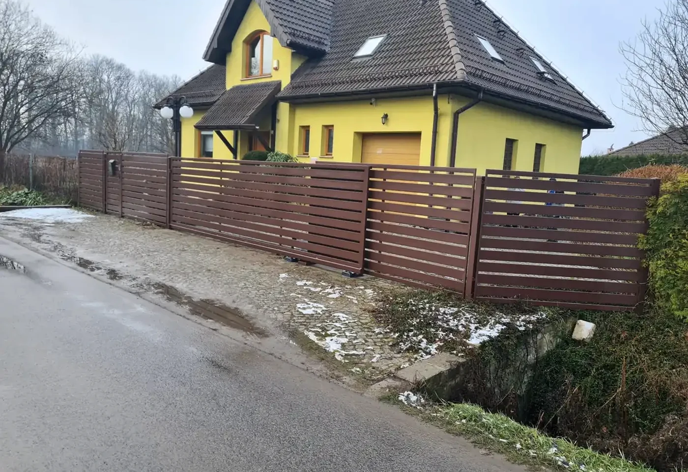 Brama przesuwna
